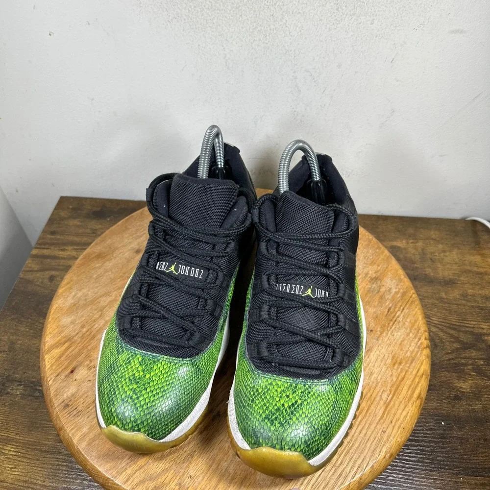 Air Jordan 11 Low Snakeskin Green Black Men's Size 9.5 Shoes 528895-033